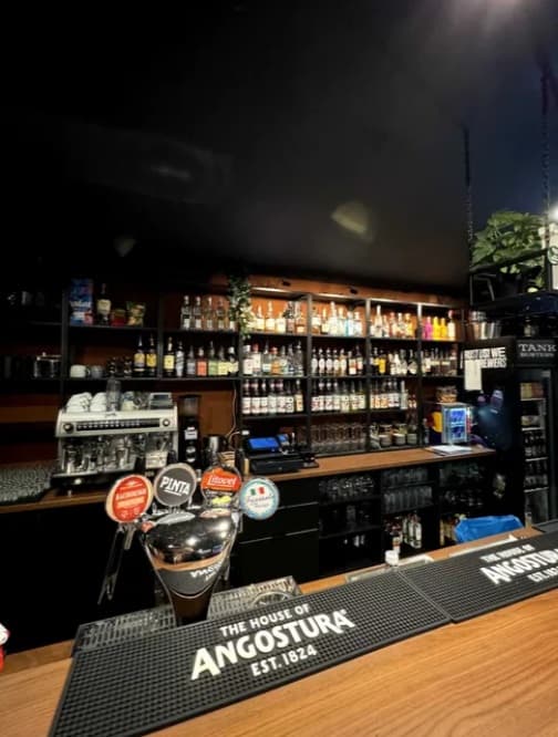 Odsprzedam Bar – ZARABIA – Popularny – Zabrze – Gotowy biznes