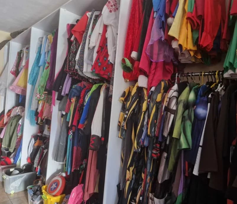 Sprzedam wypożyczalnię strojów karnawałowych