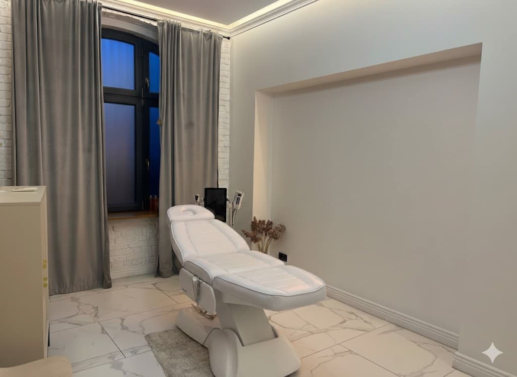 Gotowy biznes beauty w Katowicach, praktycznie bez operacyjnego zaangażowania. Okres zwrotu ok. 2,4 roku | Miesięczny dochód ok. 10 500 zl. netto