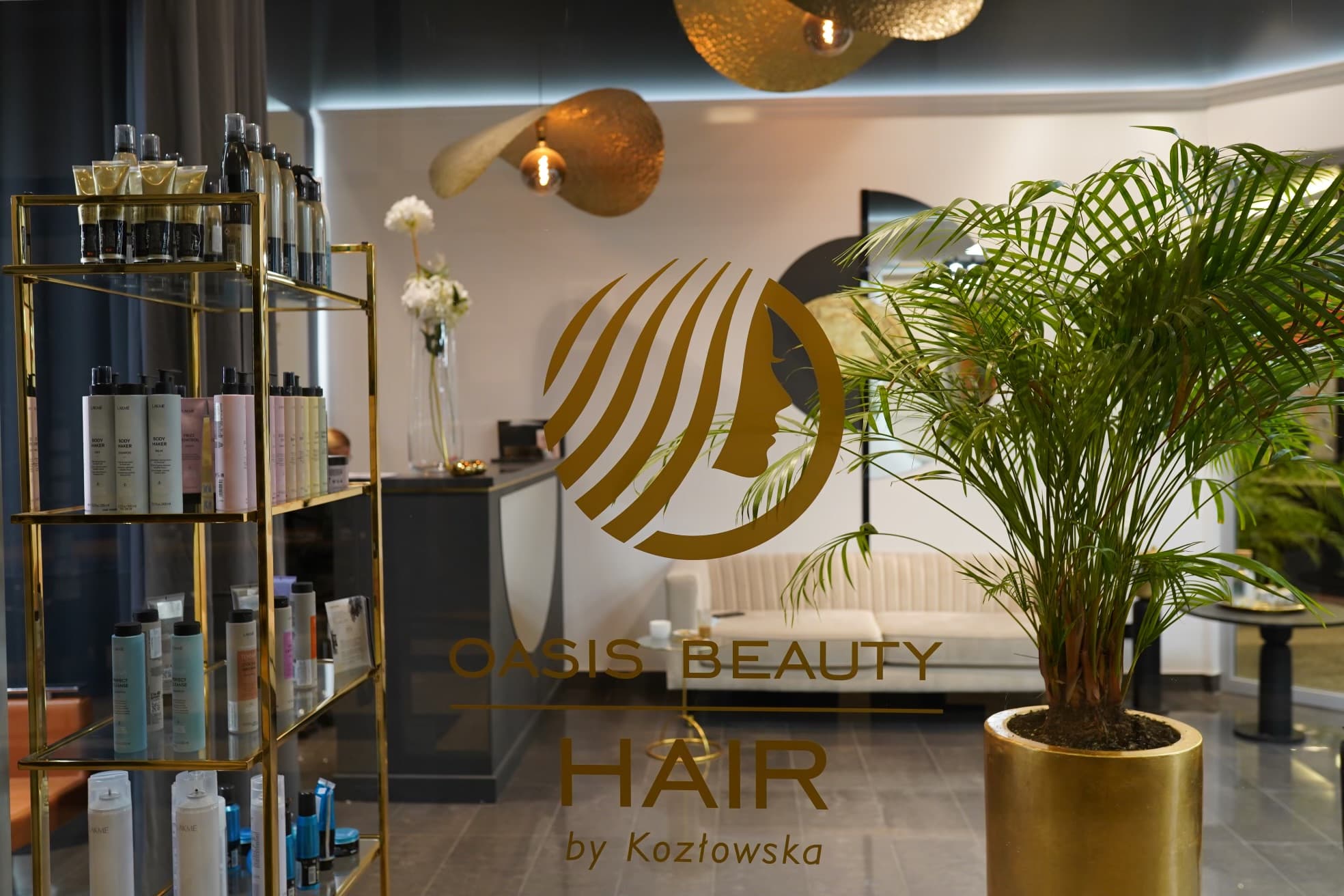 Luksusowy Salon Fryzjersko-kosmetyczny Premium - 3