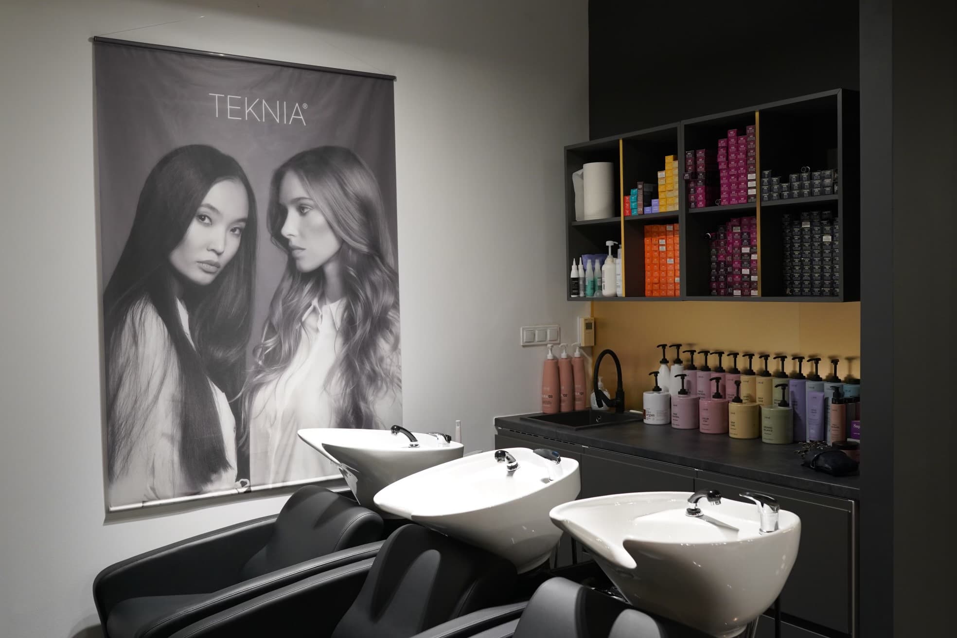 Luksusowy Salon Fryzjersko-kosmetyczny Premium - 6