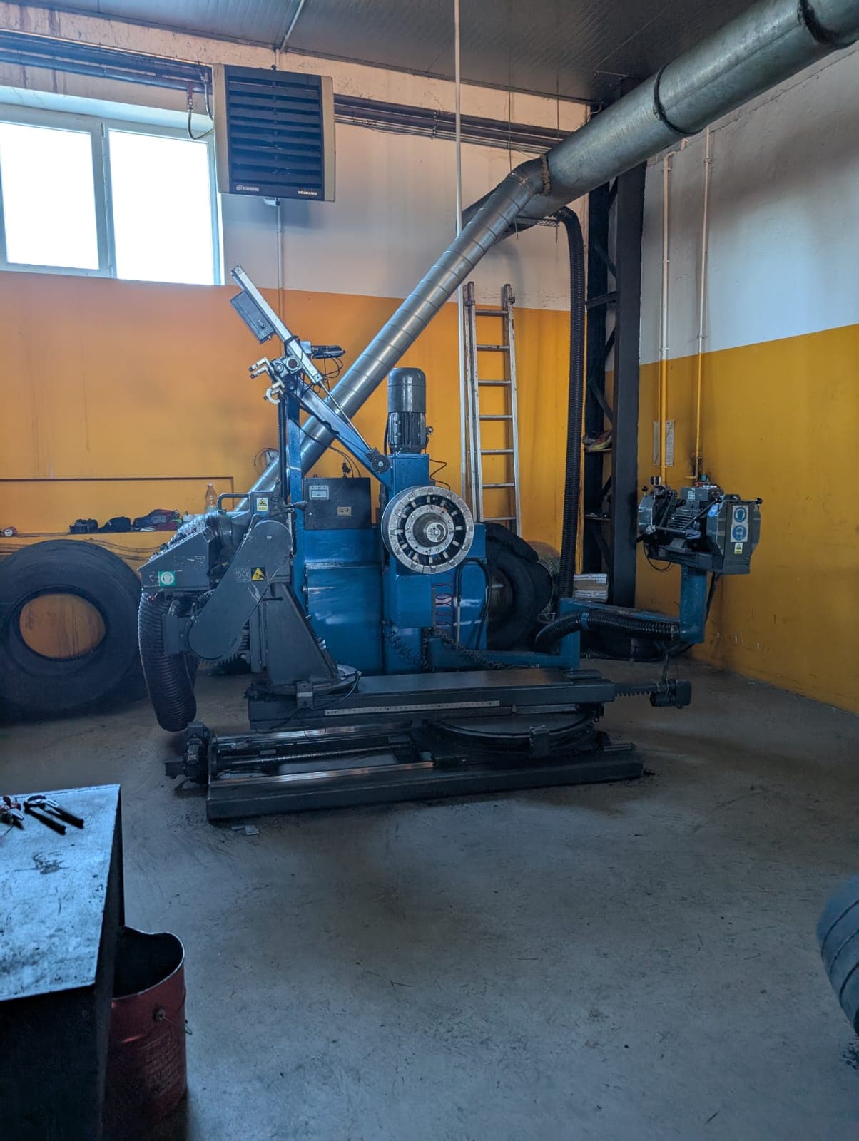 Bieżnikownia opon ciężarowych 2 linie Bandag Marangoni Gotowy biznes - 6